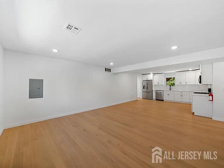 3 Meadow Road, Unit 2 Edison, NJ 08817 - Photo 3 of 19