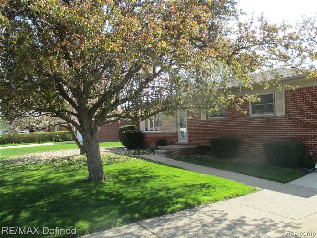 32151 Hayes Road Warren, MI 48088 - Photo 27 of 28 IMG_9982.JPG