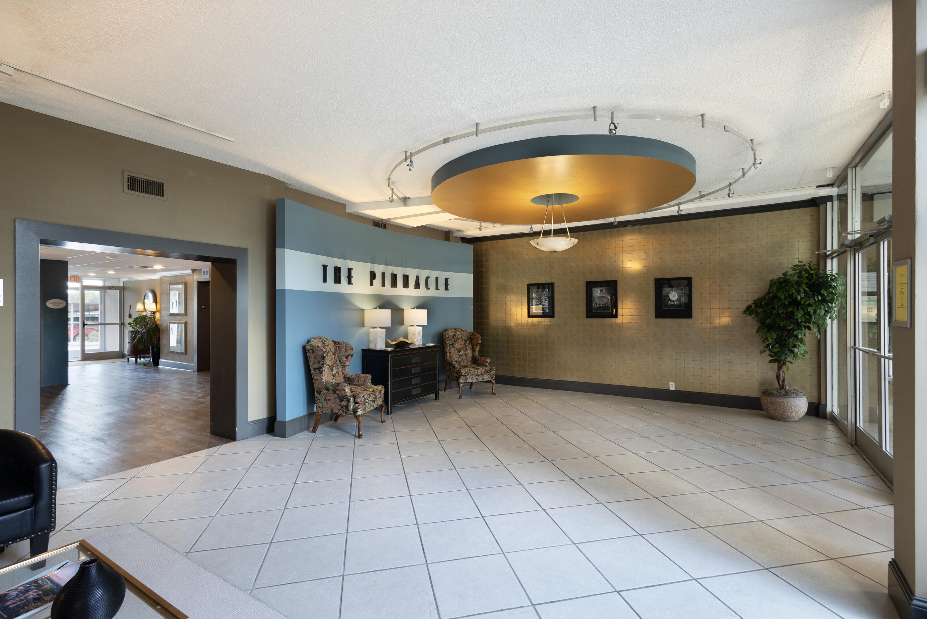 1131 Stringers Ridge Road, Unit 5D Chattanooga, TN 37405 - Photo 49 of 62 Lobby