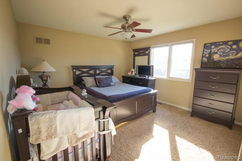 22542 Brantingham Road Macomb, MI 48044 - Photo 26 of 36 Bdrm 2.jpg