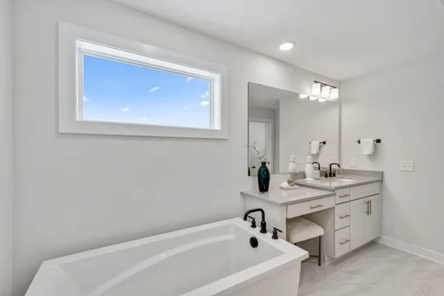 $789,900 | 10261 Shadyview Lane North, Maple Grove, MN 55311