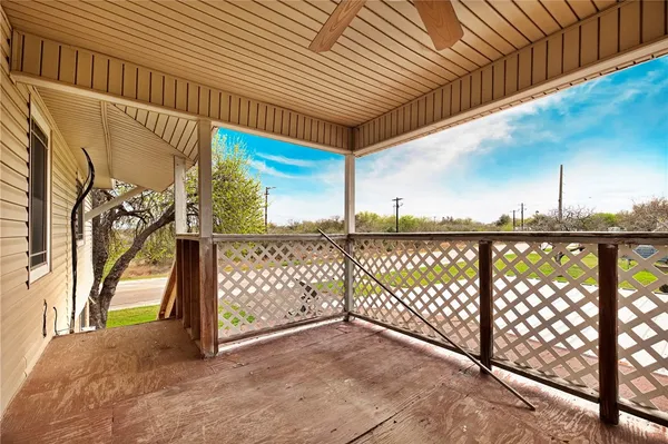 $174,900 | 100 Lamplite Lane, Sinton, TX 78387