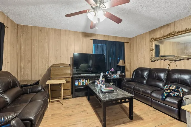 $174,900 | 100 Lamplite Lane, Sinton, TX 78387