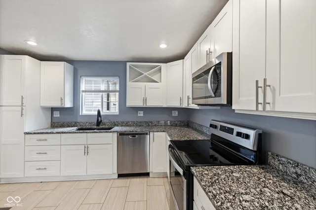 $229,000 | 529 East 32nd Street, Indianapolis, IN 46205