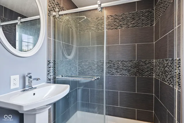 $229,000 | 529 East 32nd Street, Indianapolis, IN 46205