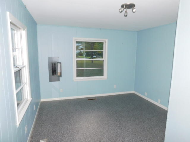 2304 Pleasant View Road Knoxville, TN 37914 - Photo 15 of 17 Bedroom-3 / Office / Sewing Room