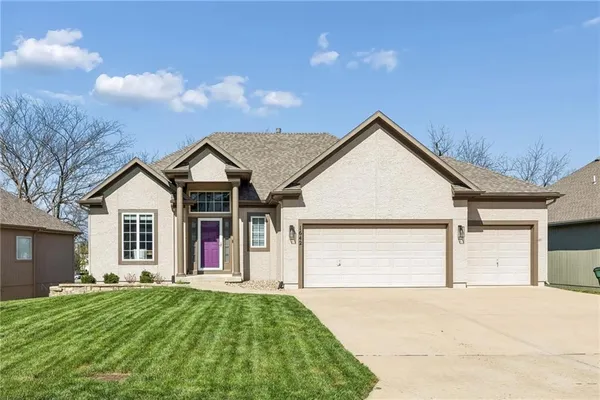 $499,950 | 1642 North Hunter Drive, Olathe, KS 66061