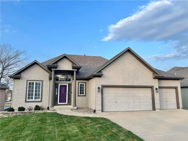 $499,950 | 1642 North Hunter Drive, Olathe, KS 66061