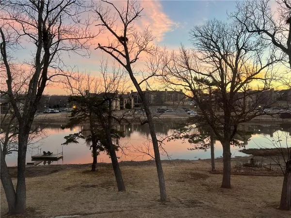 $499,950 | 1642 North Hunter Drive, Olathe, KS 66061