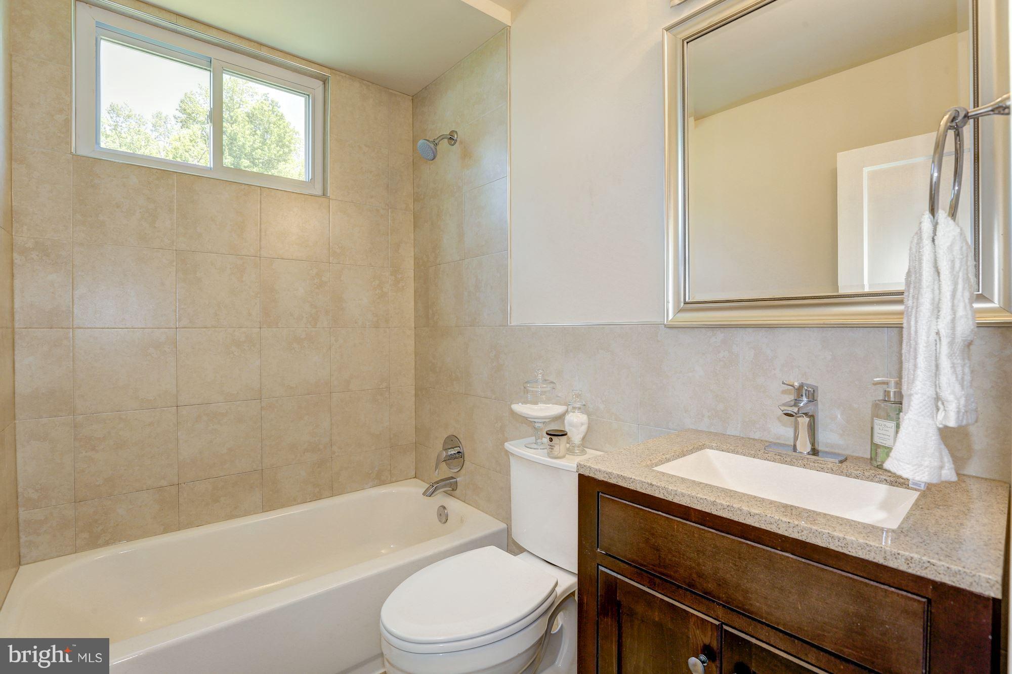 12005 Dewey Road Silver Spring, MD 20906 - Photo 17 of 30 Bath