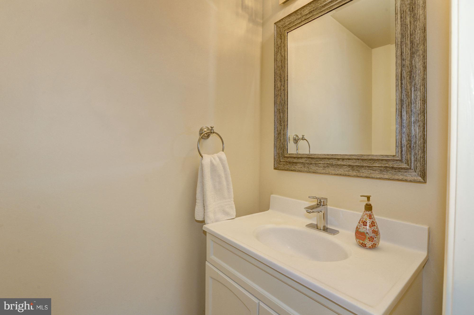 12005 Dewey Road Silver Spring, MD 20906 - Photo 10 of 30 Bath