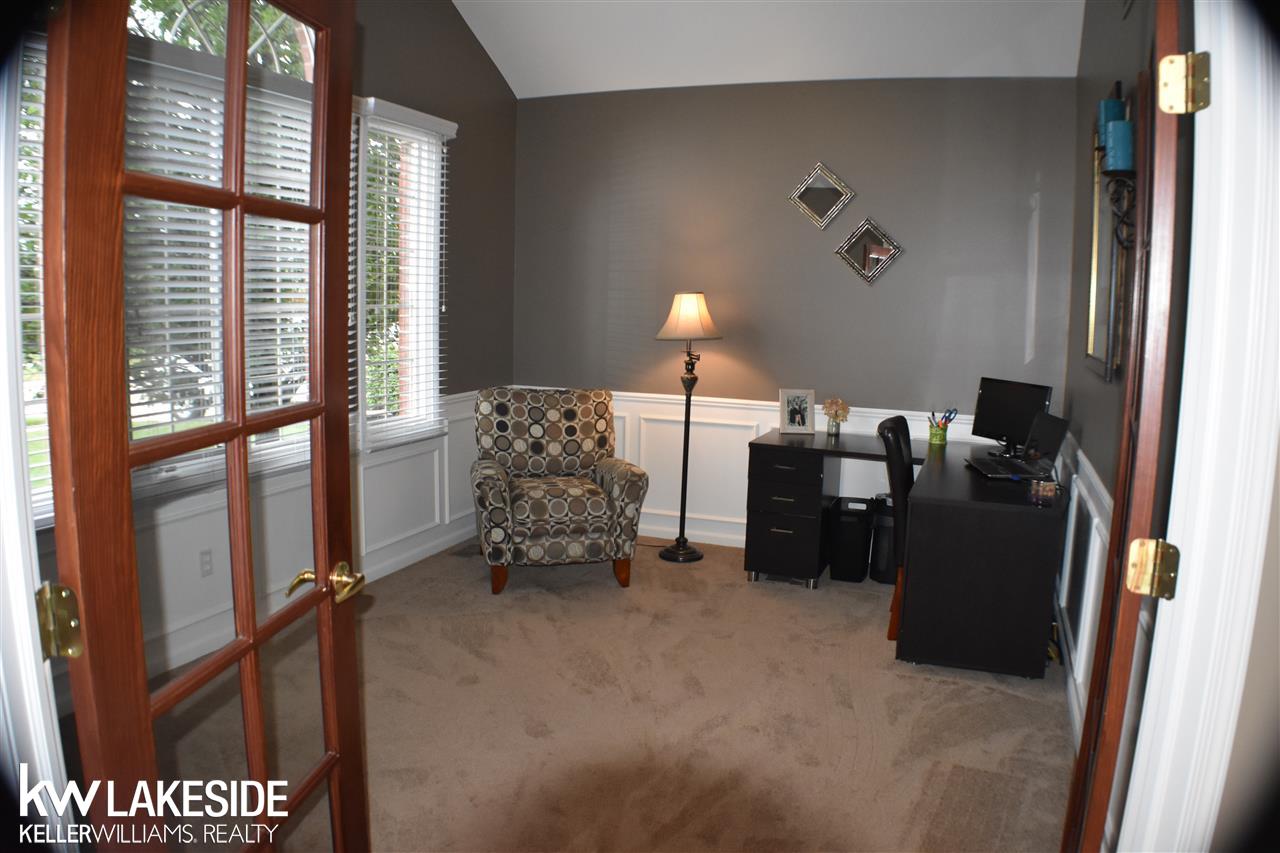 47115 Gloede Road Macomb, MI 48044 - Photo 22 of 49 31388416-22.JPG
