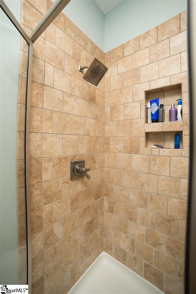 3 Riverside Drive Greenville, SC 29605 - Photo 17 of 31 Gallery Image 17