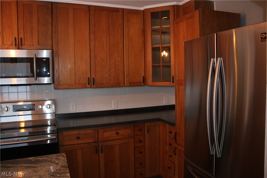 1777 Dock Road Madison, OH 44057 - Photo 8 of 25