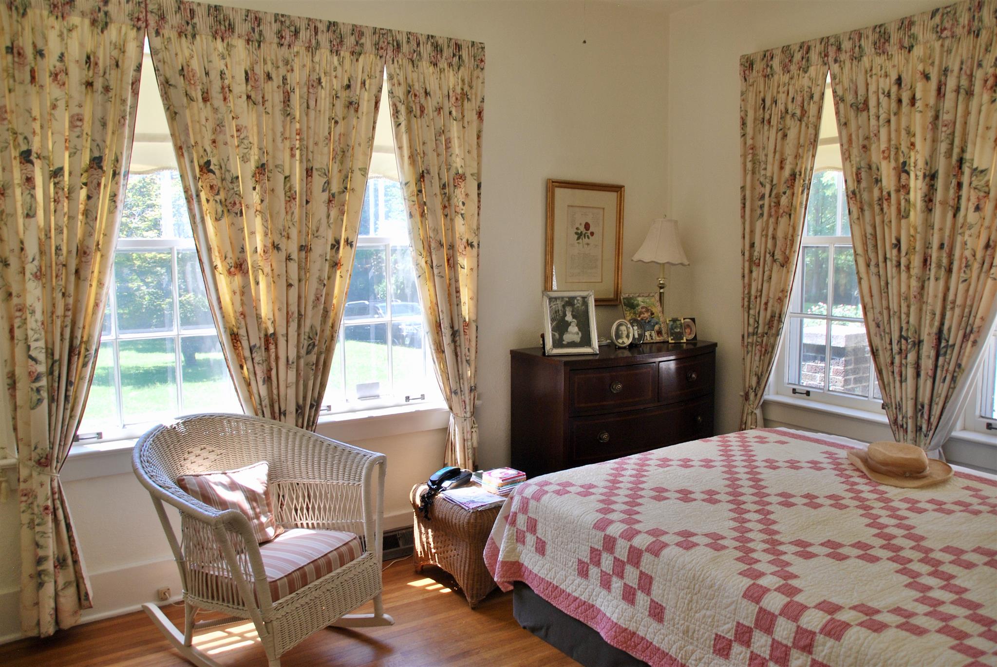 906 Estes Road Nashville, TN 37215 - Photo 8 of 15 a bedroom with a bed and a window