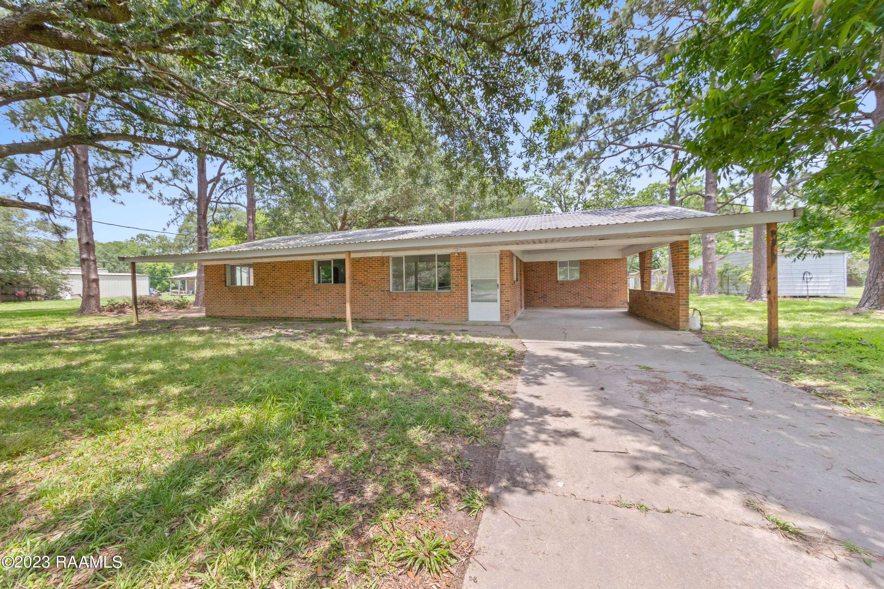 1014 Carol Comb Road Breaux Bridge, LA 70517 - Photo 1 of 29 Gallery Image 1