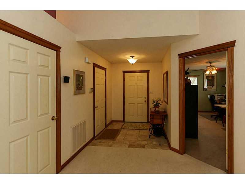 9225 Concert Way Indianapolis, IN 46231 - Photo 3 of 20