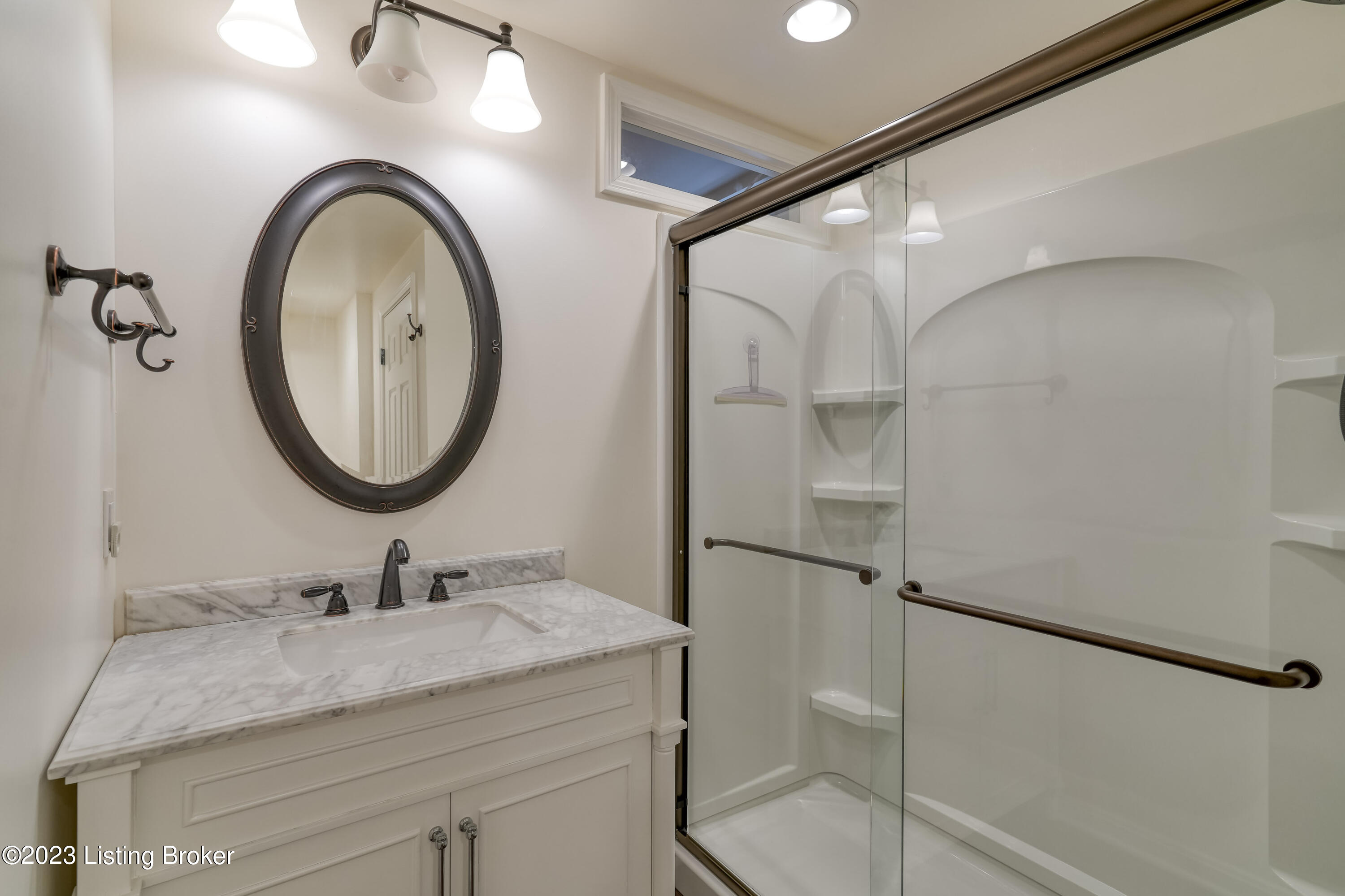 806 Glenbrook Road Anchorage, KY 40223 - Photo 36 of 39 050 - 20230524-06725