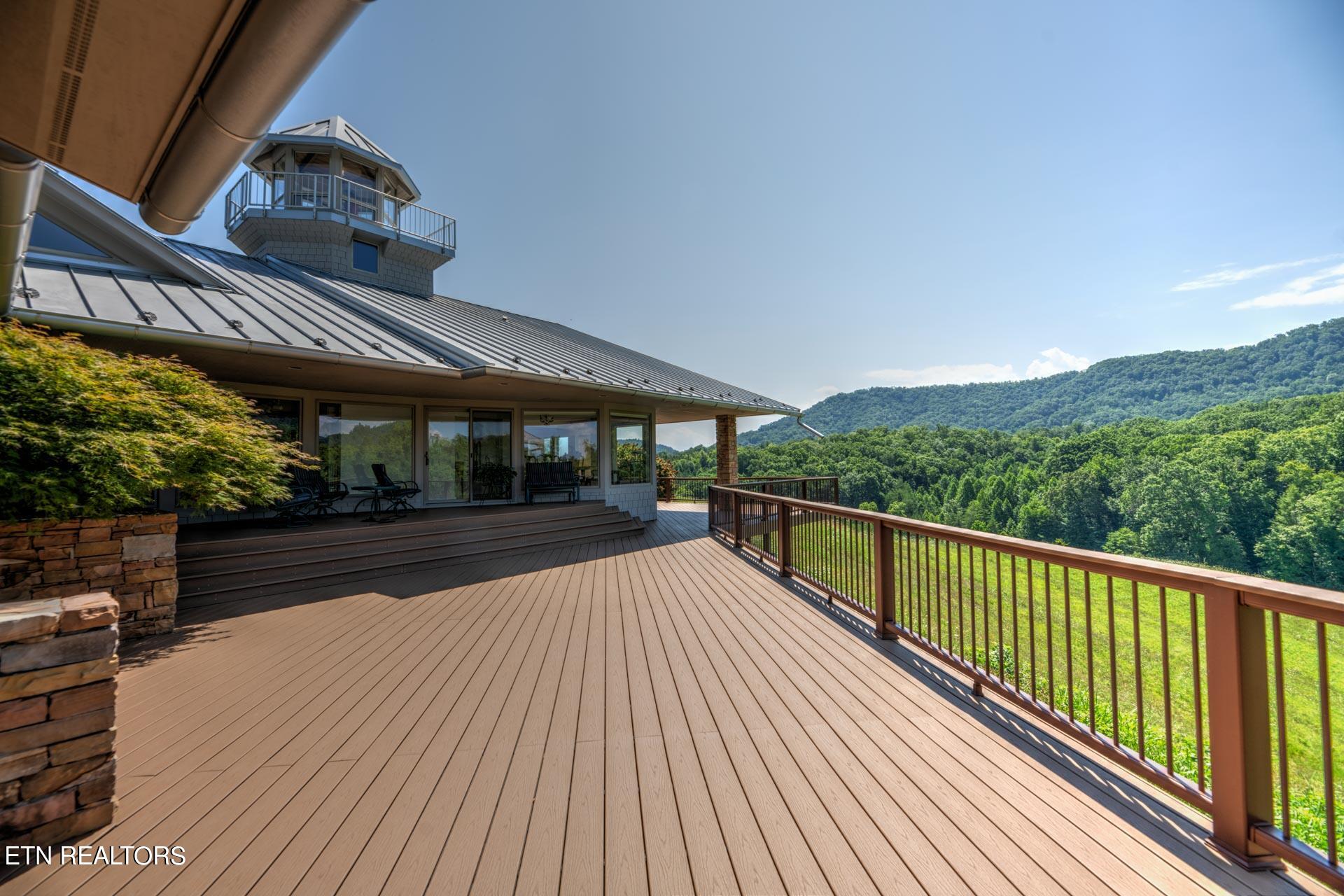 1745 Mitchell Farm Road Sevierville, TN 37876 - Photo 8 of 60 93 Acres Luxurious Home-205