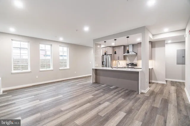 $3,350 | 2412 Innovator Way, Unit A, Philadelphia, PA 19146