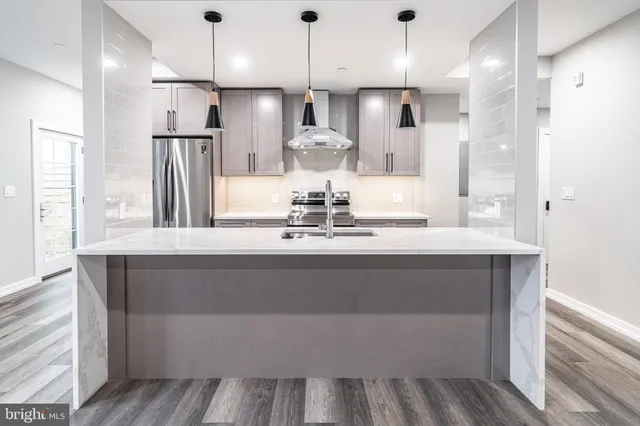 $3,350 | 2412 Innovator Way, Unit A, Philadelphia, PA 19146