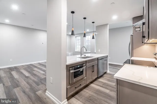 $3,350 | 2412 Innovator Way, Unit A, Philadelphia, PA 19146