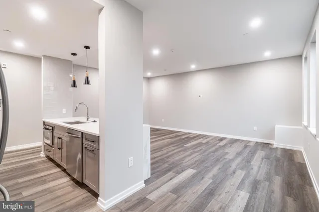 $3,350 | 2412 Innovator Way, Unit A, Philadelphia, PA 19146