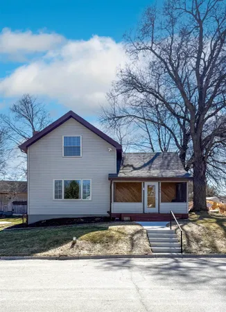 $334,900 | 204 Hotel Street, Brooklyn, WI 53521