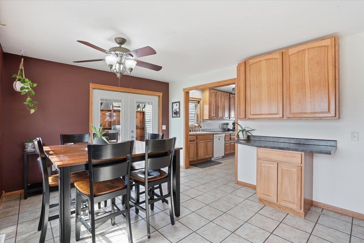 204 Hotel Street Brooklyn, WI 53521 - Photo 23 of 52