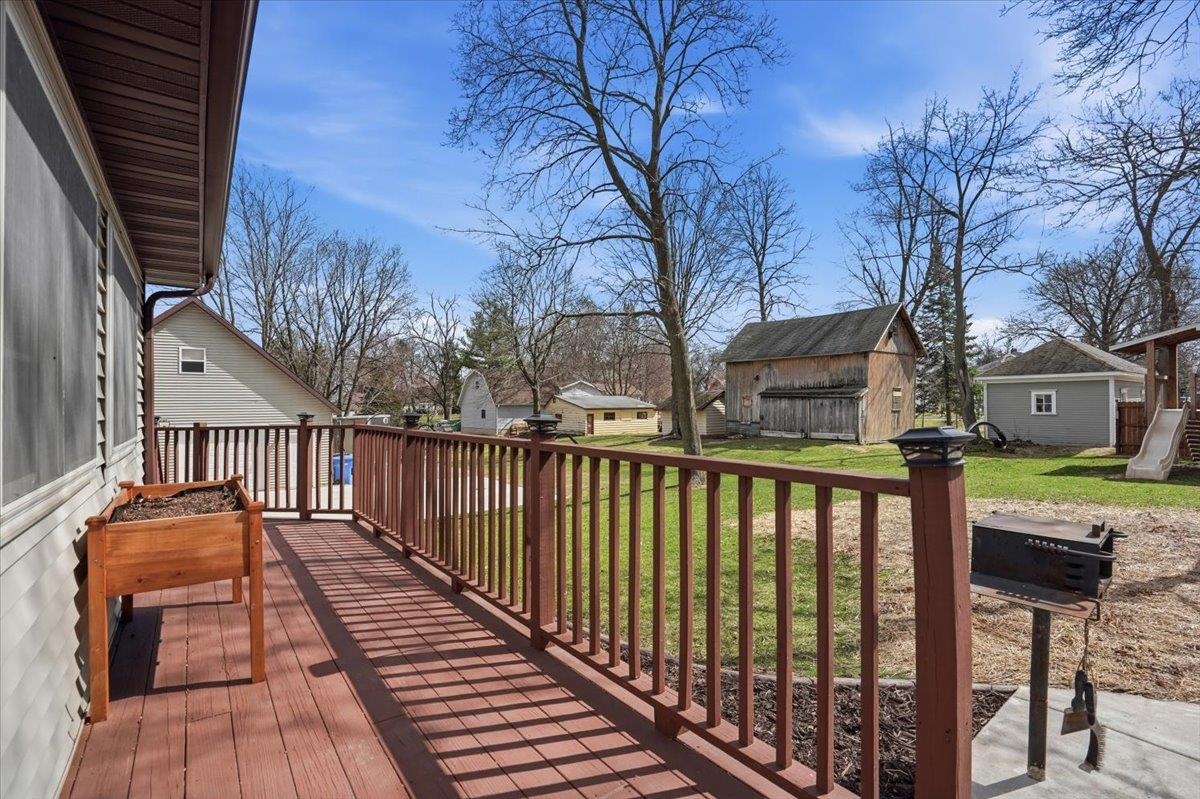 204 Hotel Street Brooklyn, WI 53521 - Photo 37 of 52