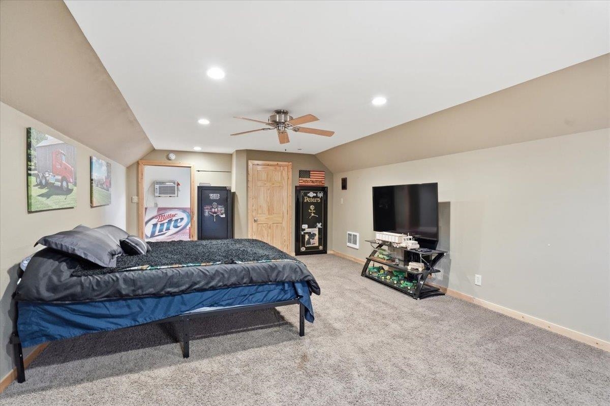 204 Hotel Street Brooklyn, WI 53521 - Photo 42 of 52