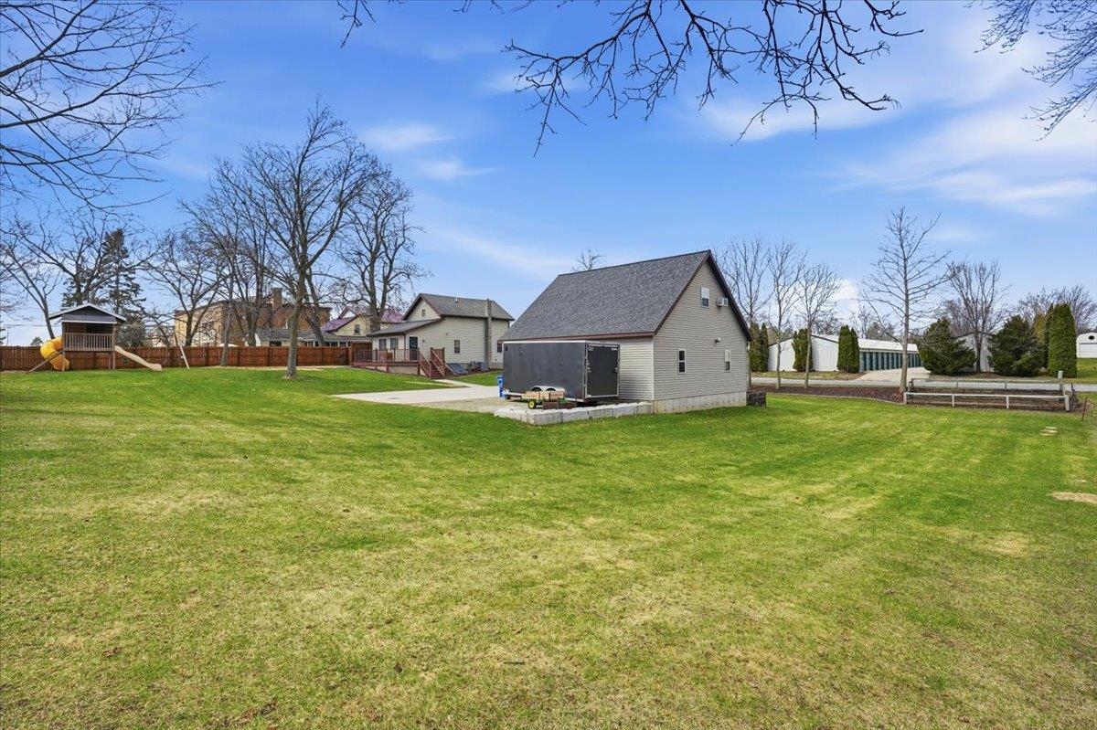 204 Hotel Street Brooklyn, WI 53521 - Photo 47 of 52