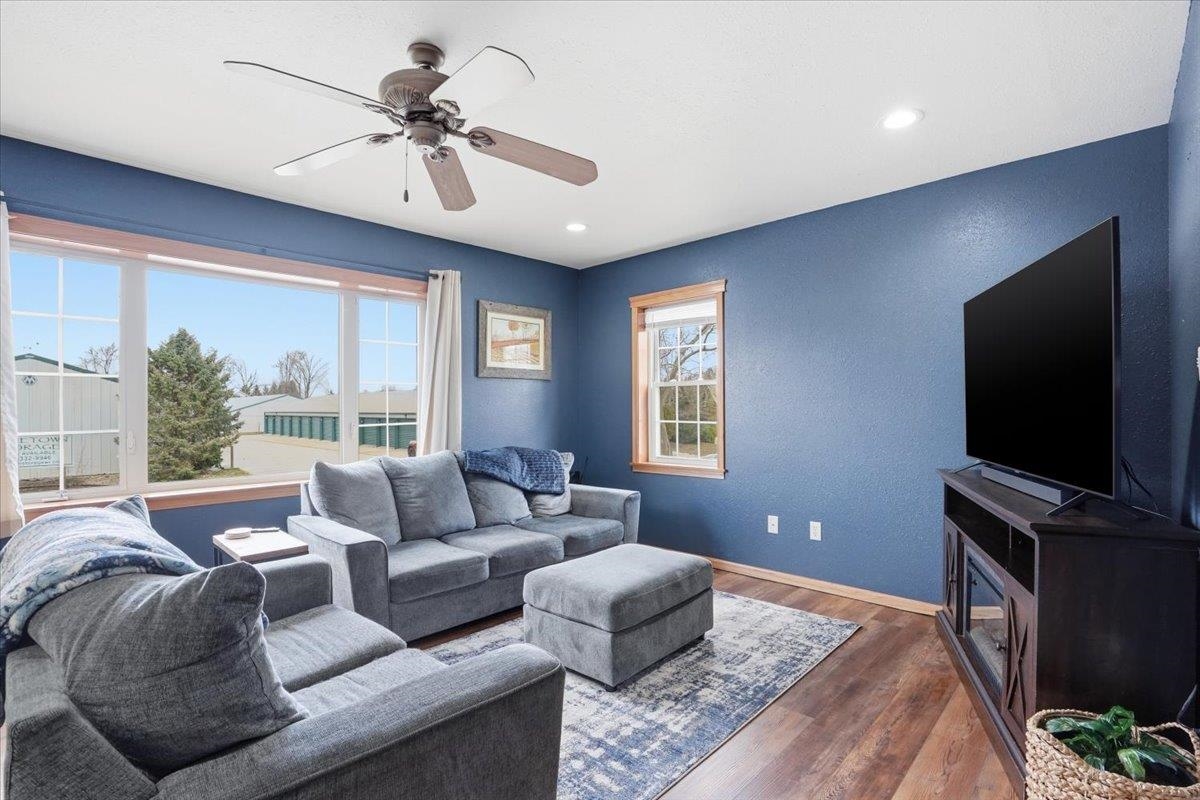 204 Hotel Street Brooklyn, WI 53521 - Photo 9 of 52