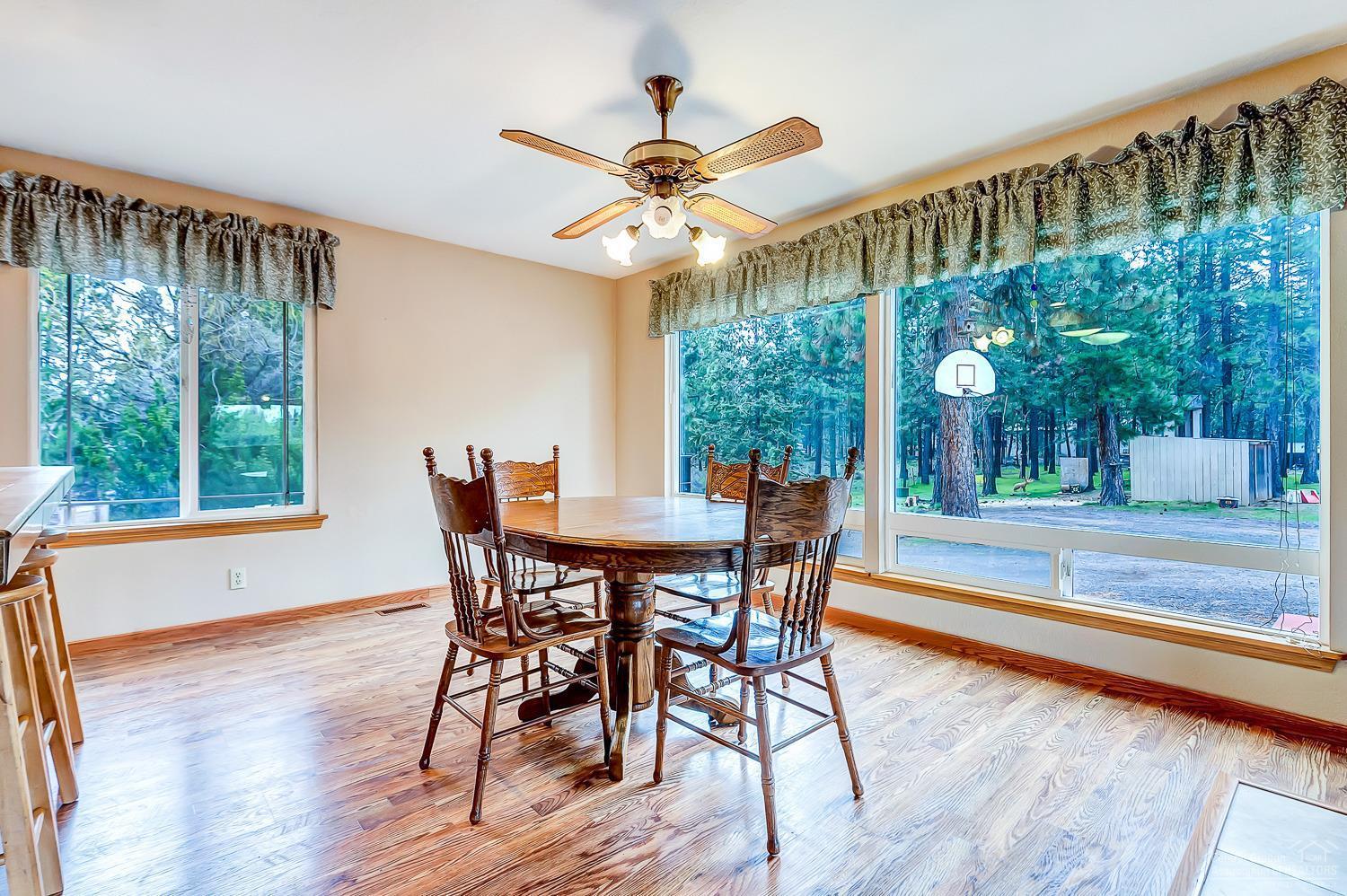 19451 Baker Road Bend, OR 97702 - Photo 11 of 25 Gallery Image 11