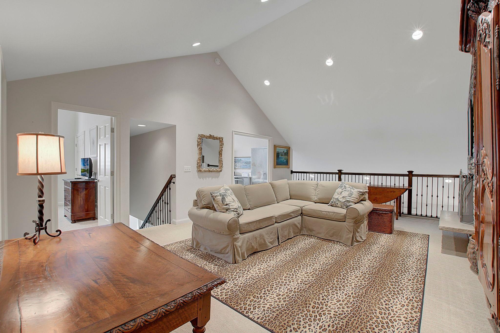 17923 Comstock Road Wayzata, MN 55391 - Photo 24 of 39 Gallery Image 24