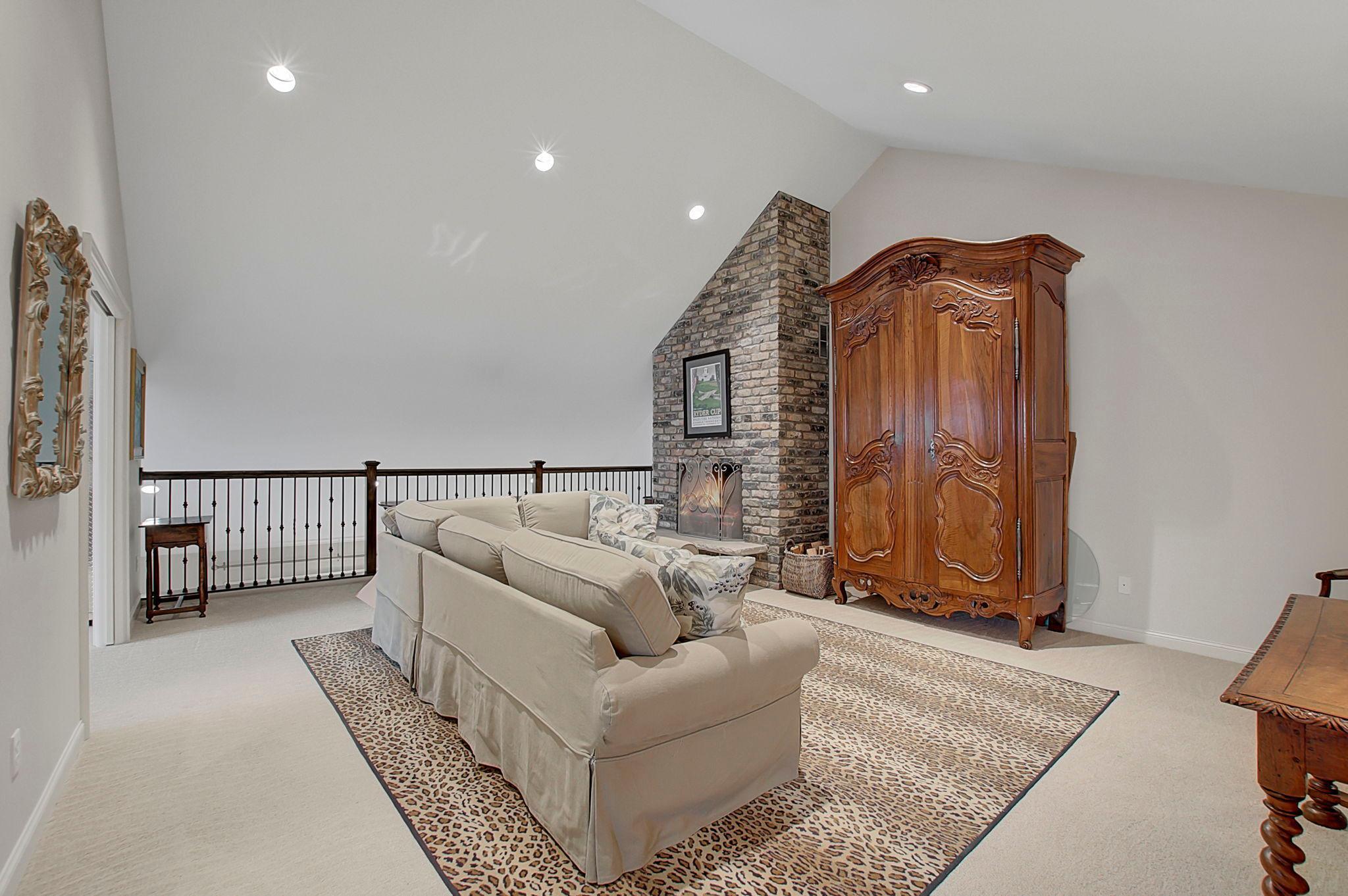 17923 Comstock Road Wayzata, MN 55391 - Photo 25 of 39 Gallery Image 25