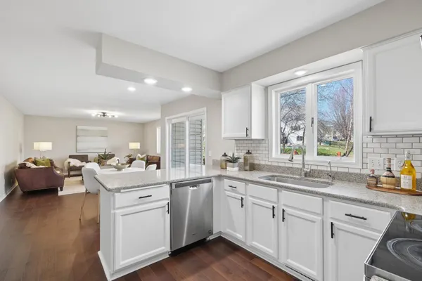 $485,000 | 16427 Hyland Avenue, Lakeville, MN 55044