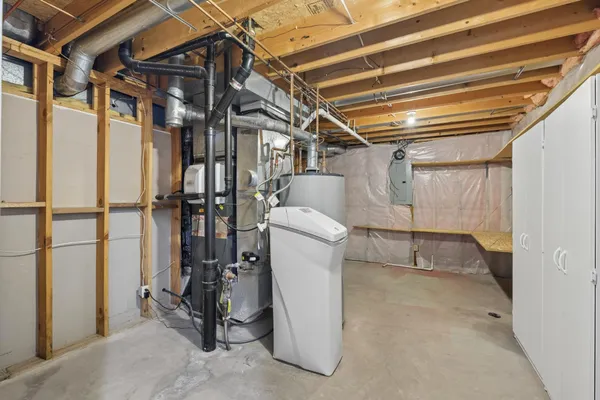 $485,000 | 16427 Hyland Avenue, Lakeville, MN 55044