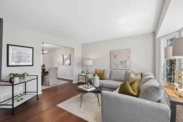 $485,000 | 16427 Hyland Avenue, Lakeville, MN 55044