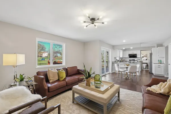 $485,000 | 16427 Hyland Avenue, Lakeville, MN 55044