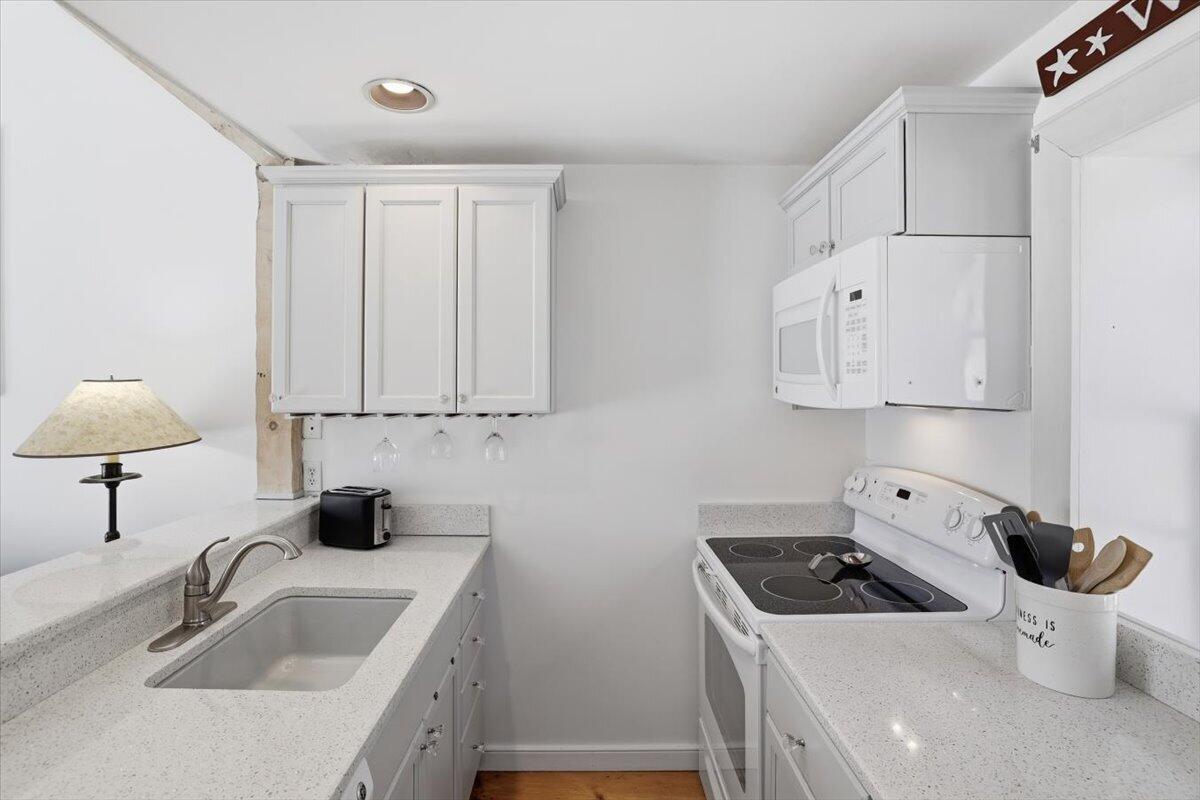 14 Hammock Pond Road, Unit 789 Mashpee, MA 02649 - Photo 11 of 39 13-14 Hammock Pond Final-12