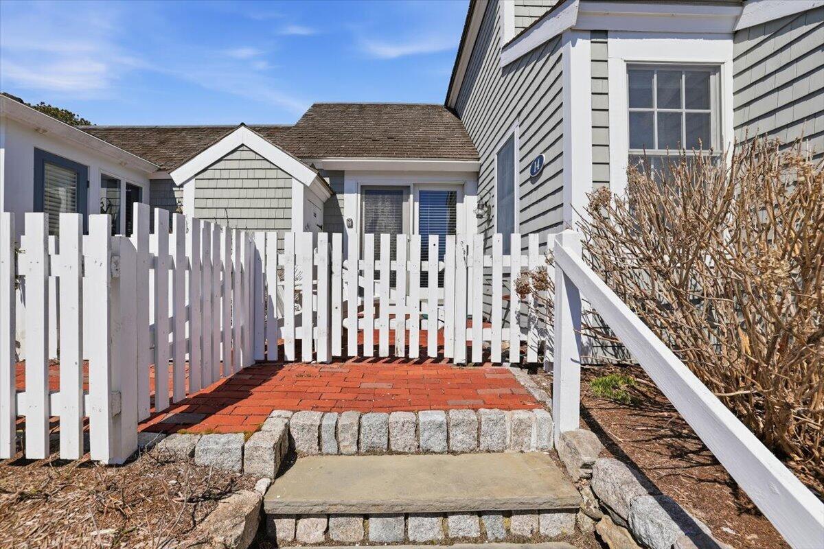 14 Hammock Pond Road, Unit 789 Mashpee, MA 02649 - Photo 27 of 39 33-14 Hammock Pond Final-33