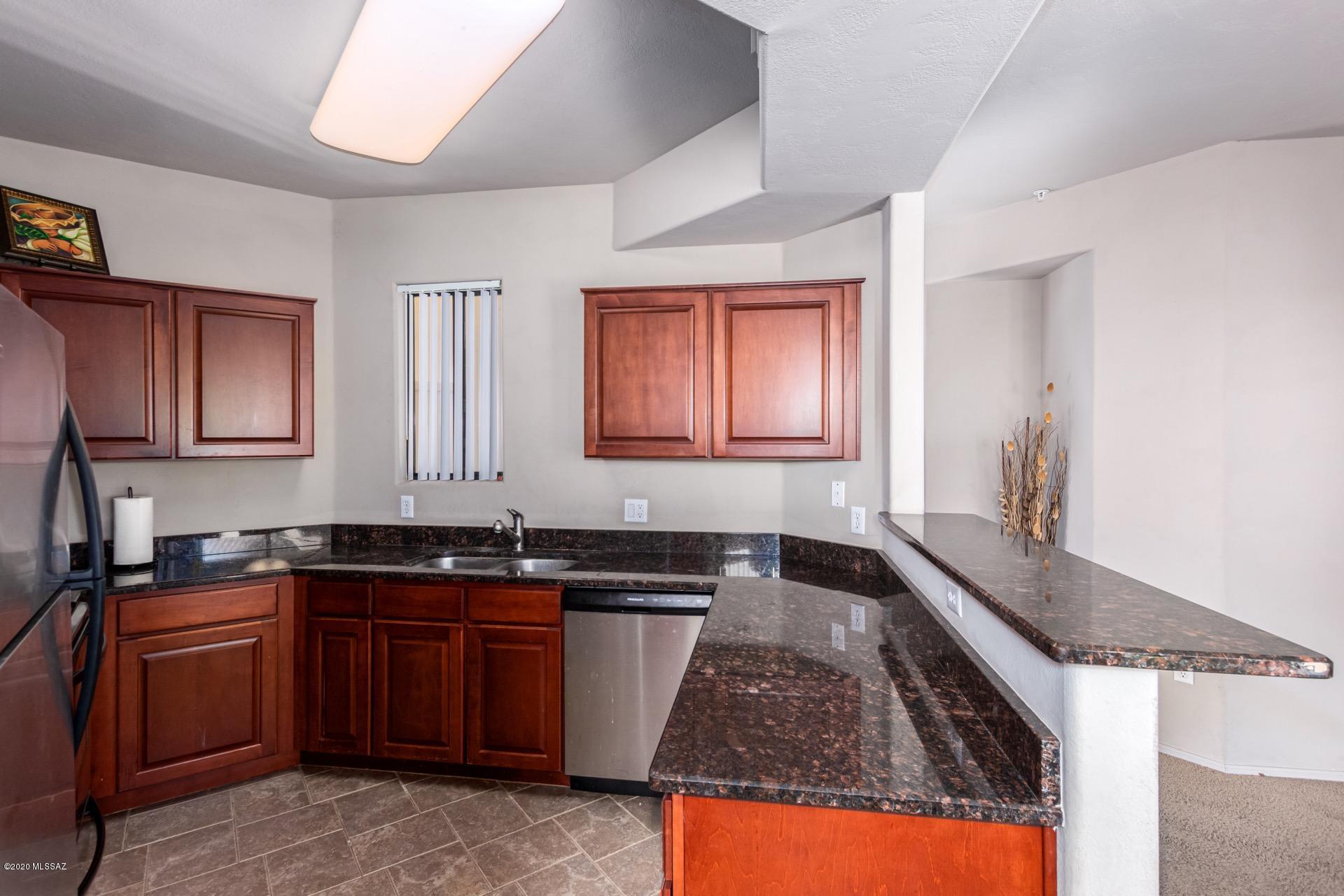 2550 East River Road, Unit 20103 Tucson, AZ 85718 - Photo 6 of 25