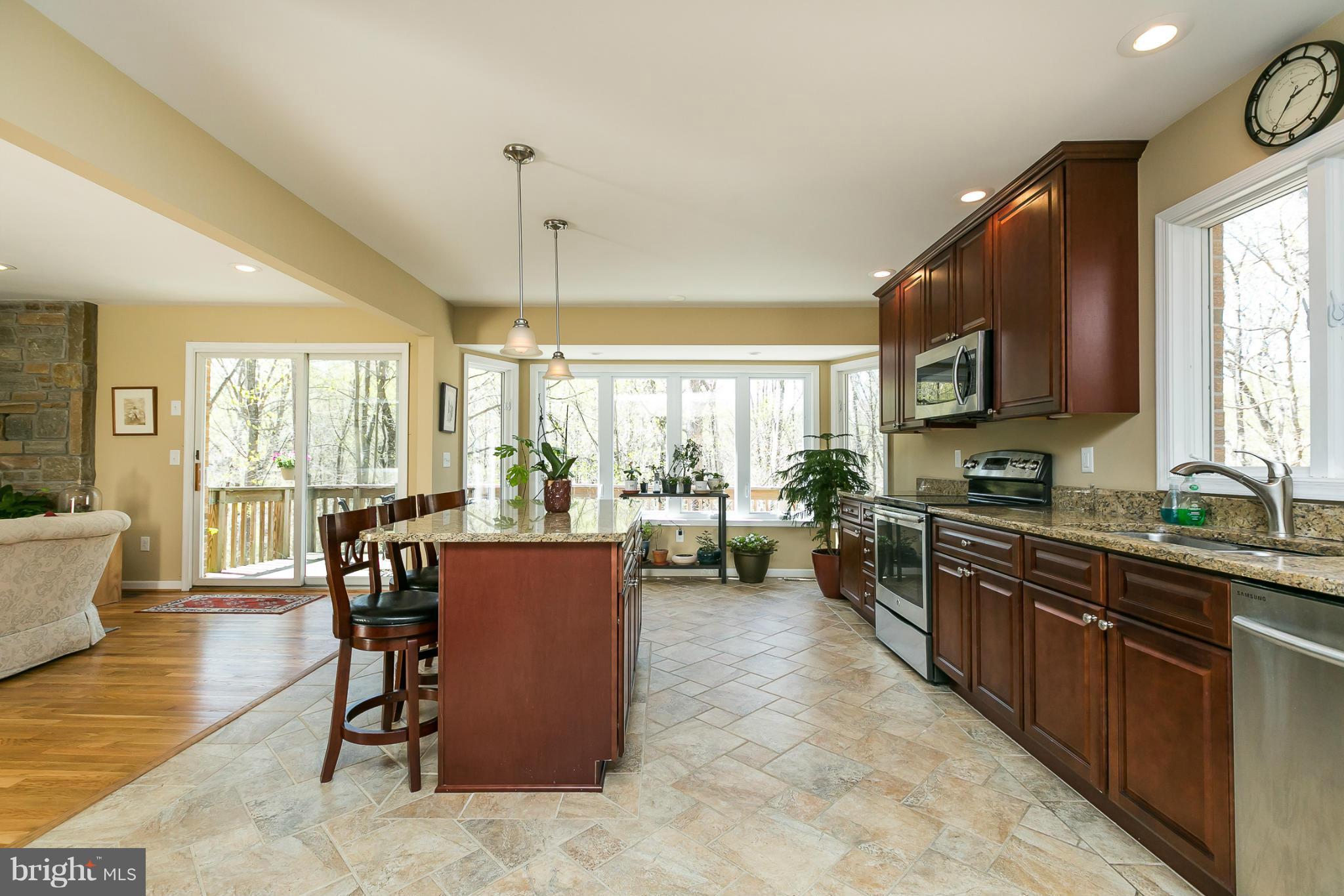5 Rises Court Cockeysville, MD 21030 - Photo 6 of 27 Kitchen