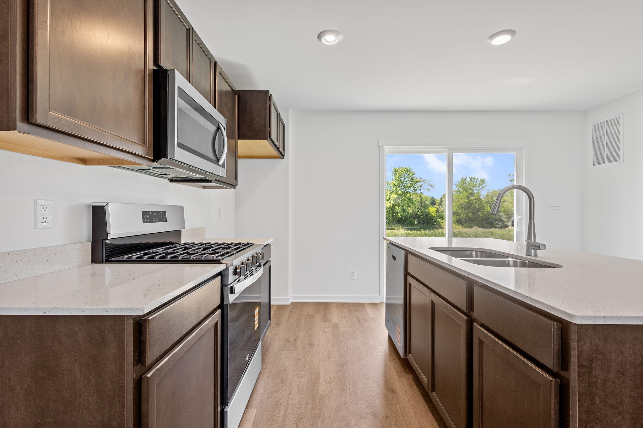 440 Fry Street Hebron, IN 46341 - Photo 5 of 23 2048x1365