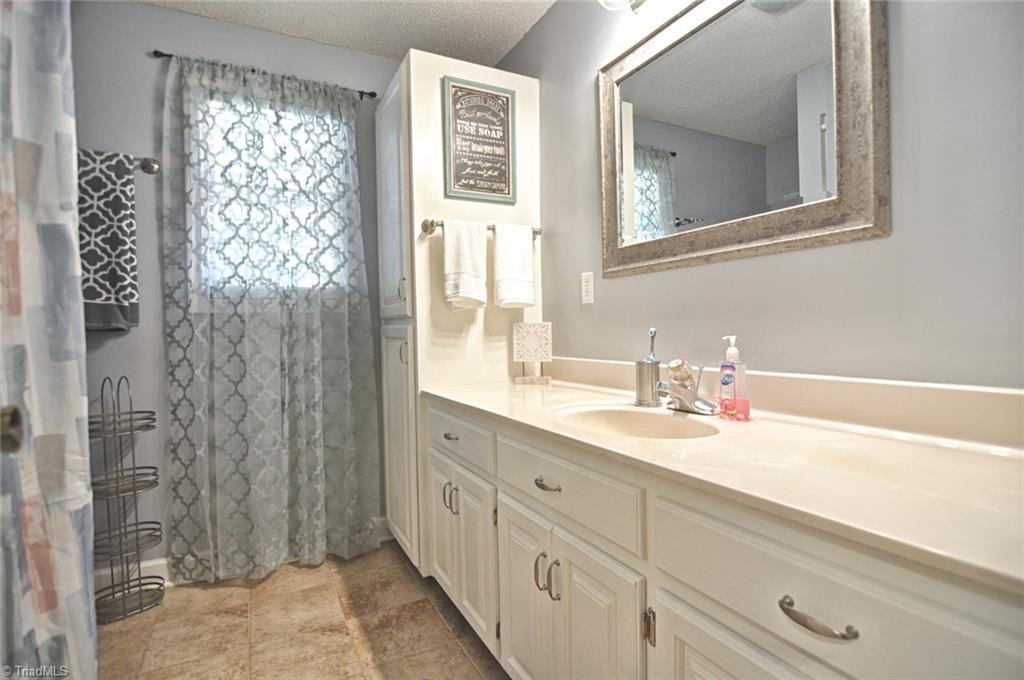 1452 Cb Eller School Road Elkin, NC 28621 - Photo 19 of 30 Gallery Image 19