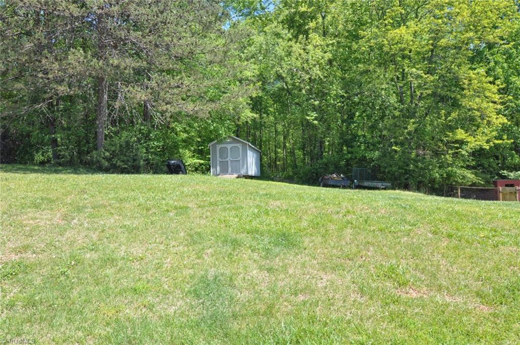 1452 Cb Eller School Road Elkin, NC 28621 - Photo 25 of 30 Gallery Image 25
