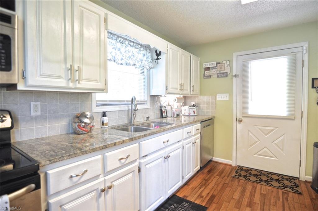 1452 Cb Eller School Road Elkin, NC 28621 - Photo 10 of 30 Gallery Image 10