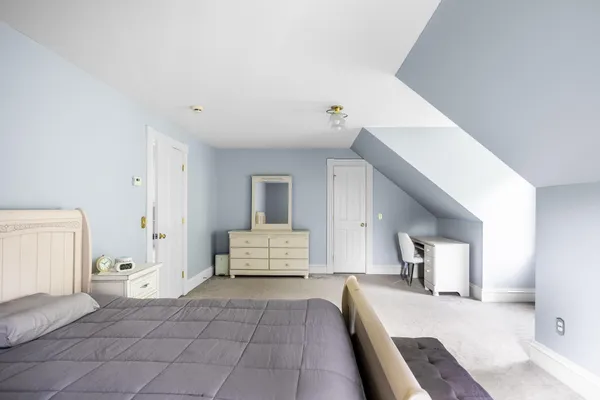 $879,000 | 1290 State Street, Veazie, ME 04401