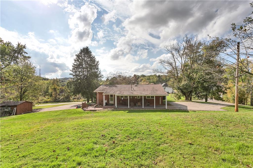236 Benedick Road Gibsonia, PA 15044 - Photo 6 of 25 Gallery Image 6